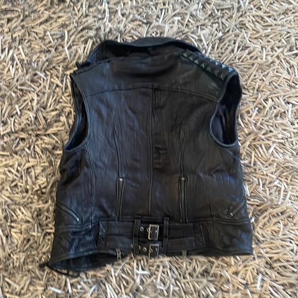 Never worn Elizabeth & James leather vest new with tags - Picture 7 of 7